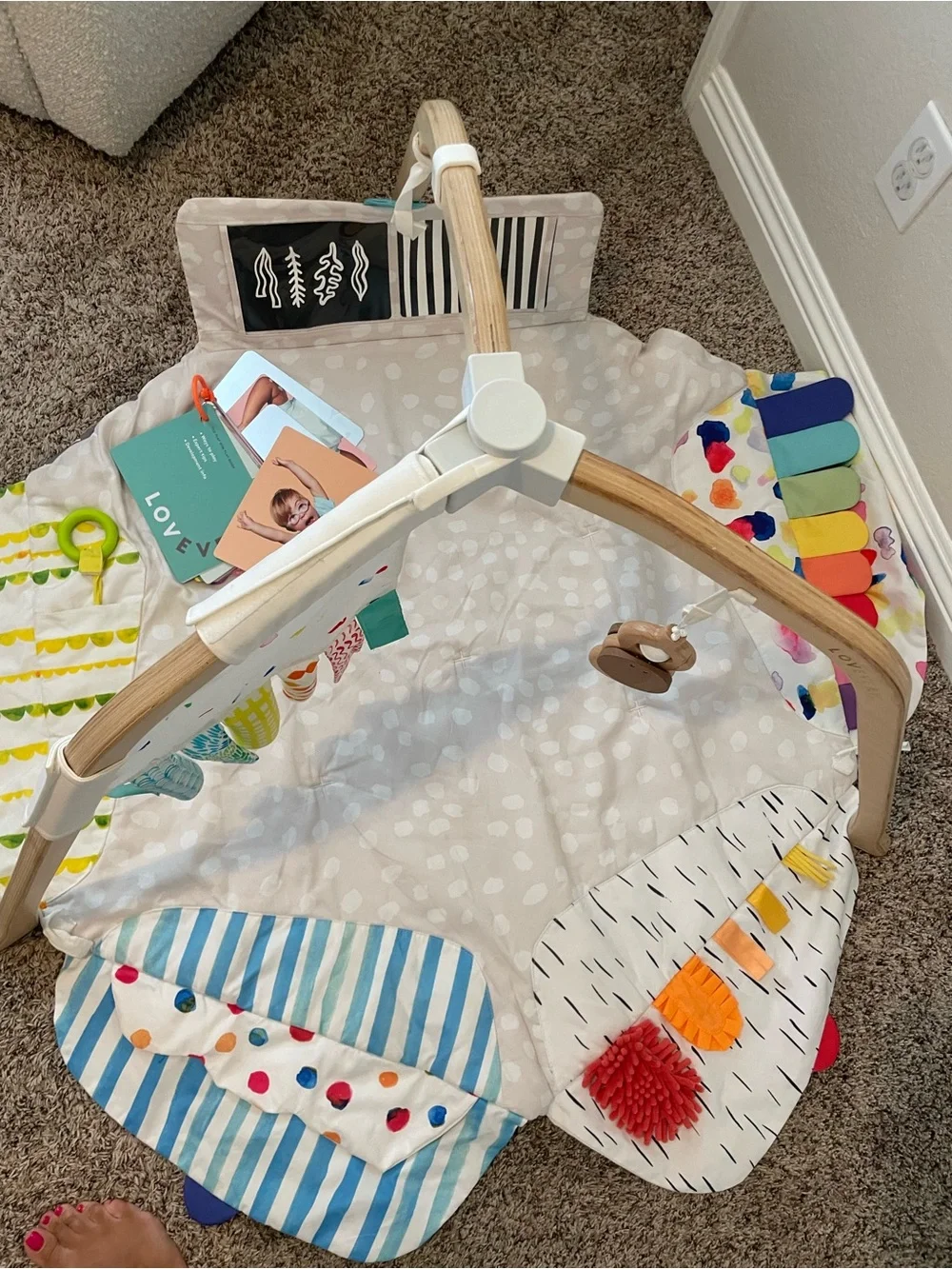 Lovevery Play Gym with Multicolor Toys